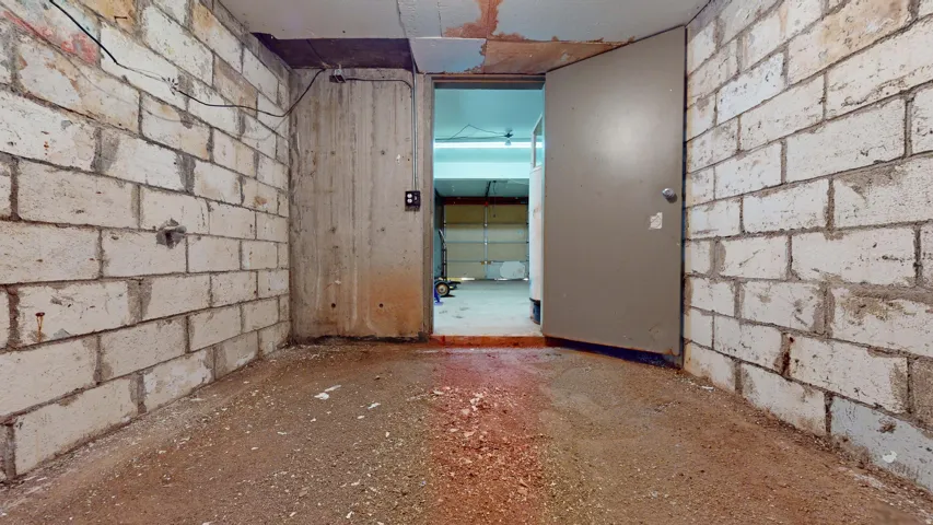 Cold storage area attached to garage 1.