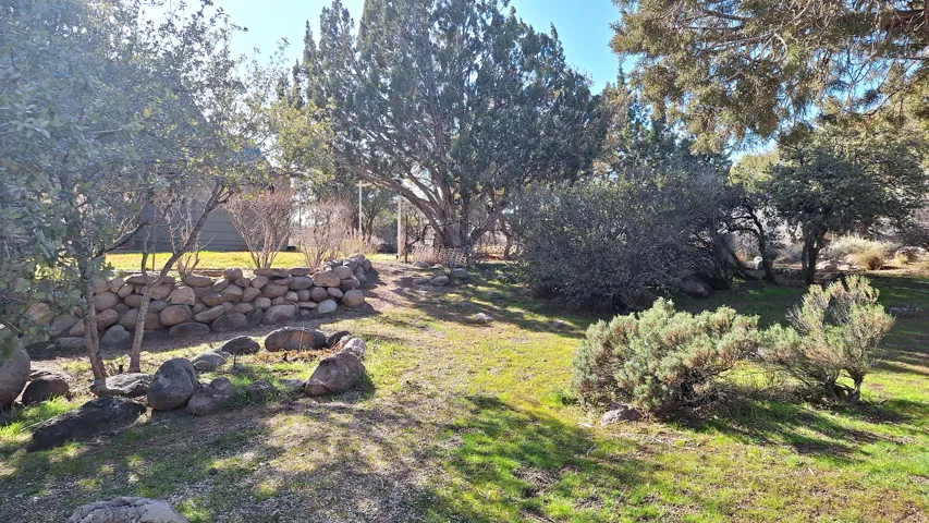 Yard is perfect for kids or pets!