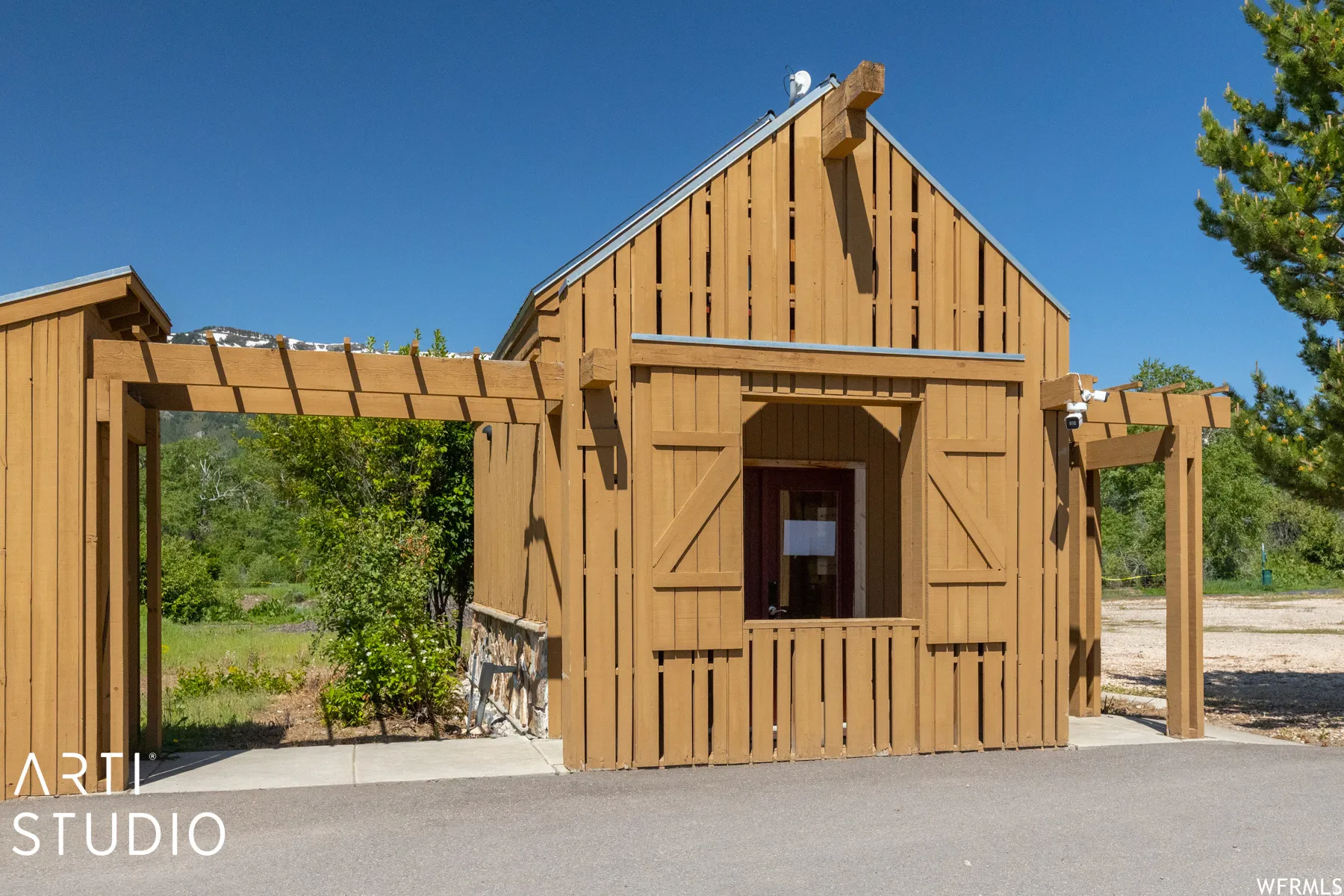 Mail House