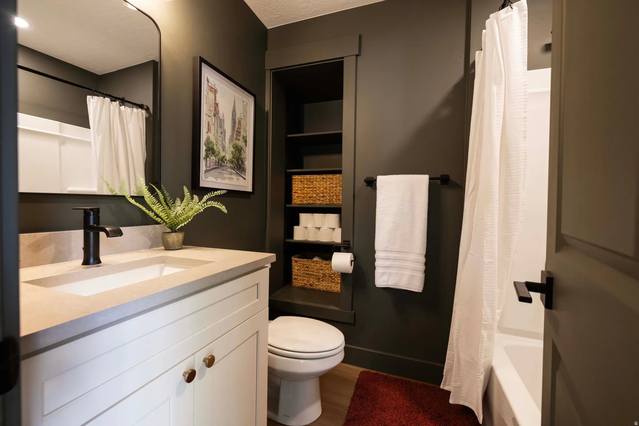 Apt. #2 Bathroom with shower / bath combo