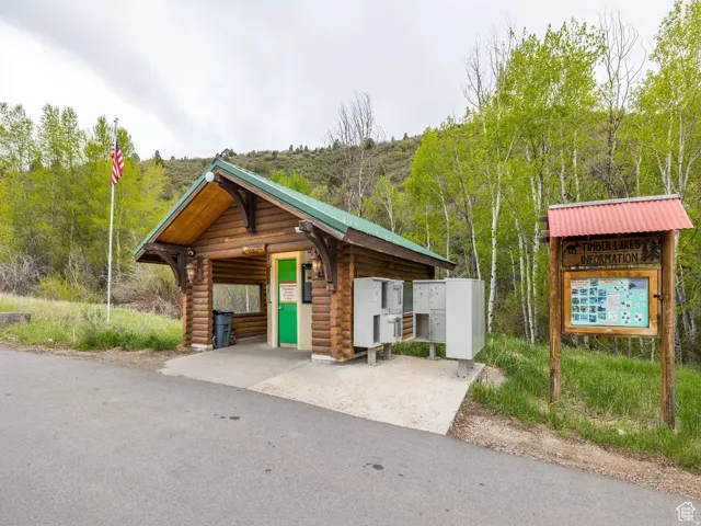 Surrounding community featuring mail area