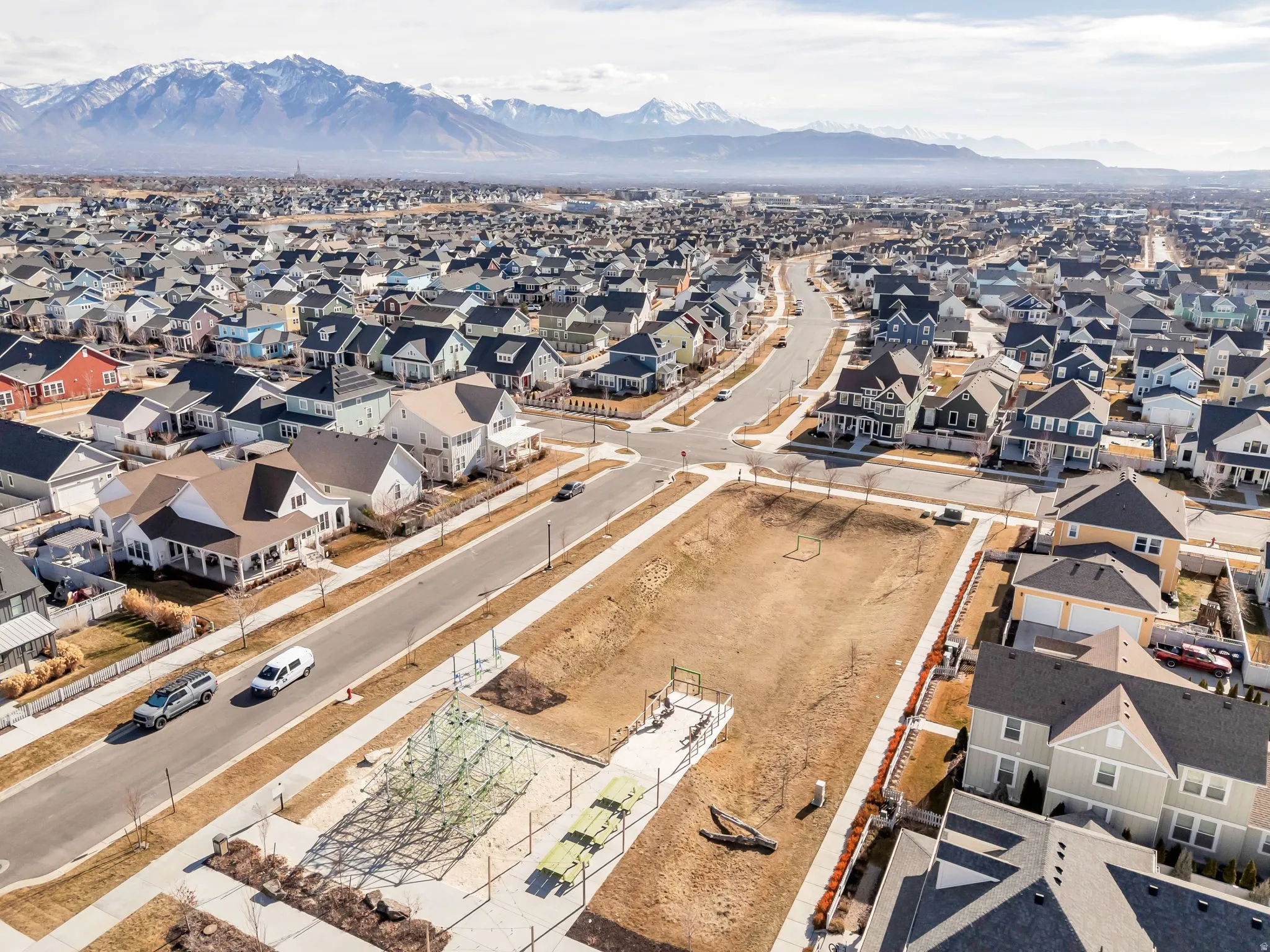 Enjoy nearby Firefly park just less than a block away!