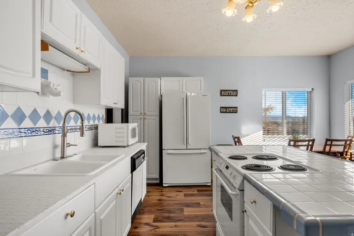 275 N Deer Dr, Saint Charles, Idaho 83272