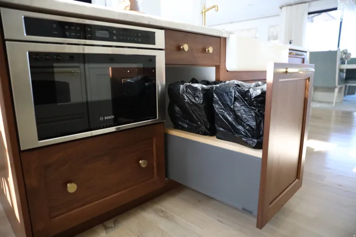 Kitchen pull outs