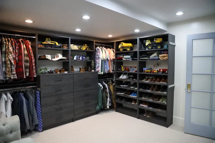 Master Suite walk in closet 2