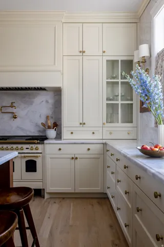 Kitchen cabinets with soft close hardware