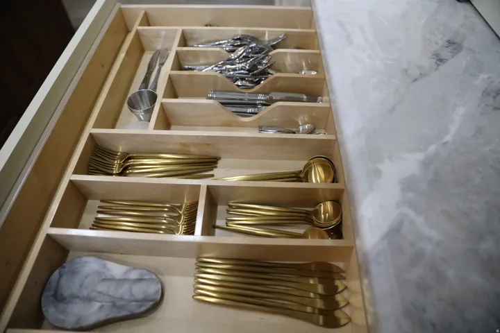 Kitchen drawer organizers