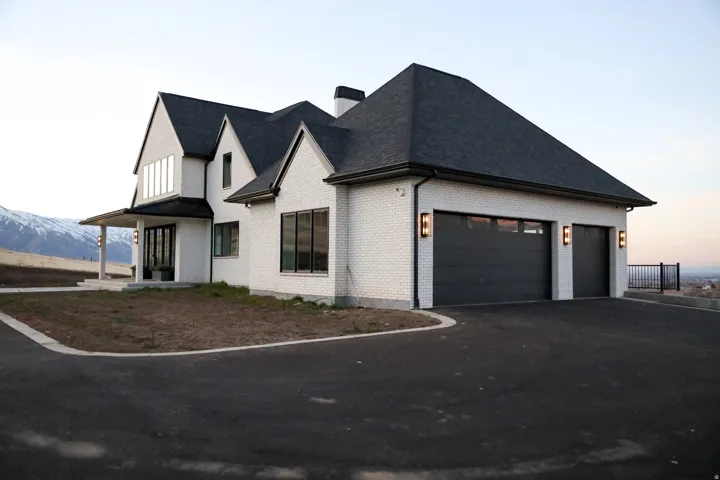 1189 W 6710 S, Hyrum, Utah 84319