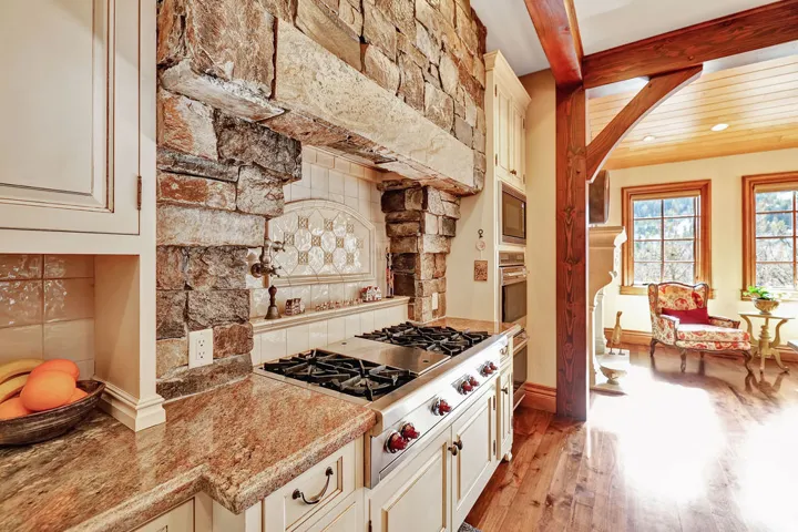 8807 N Timphaven Rd, Sundance, Utah 84604