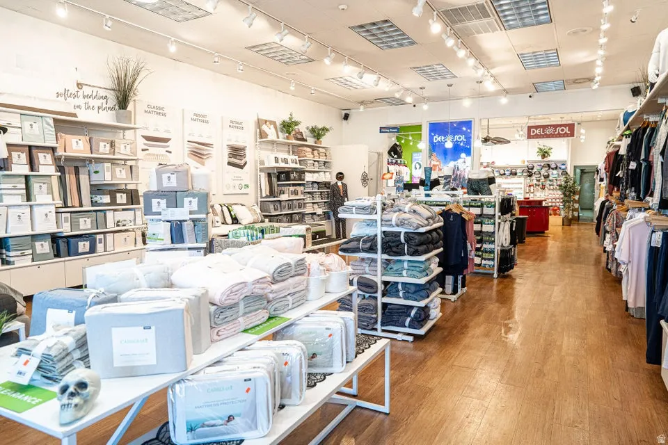 Miscellaneous room featuring track lighting