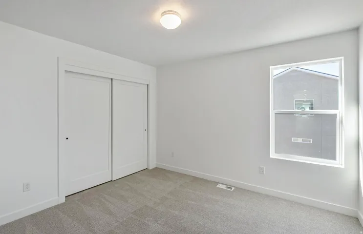 Upstairs 2nd Bedroom
