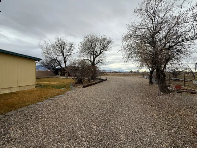 View of dirt / gravel road
