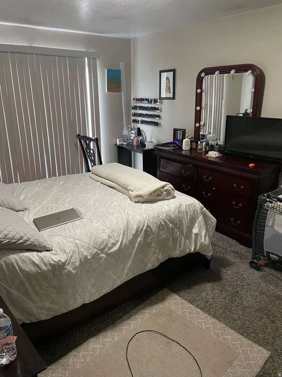 Bedroom with carpet floors