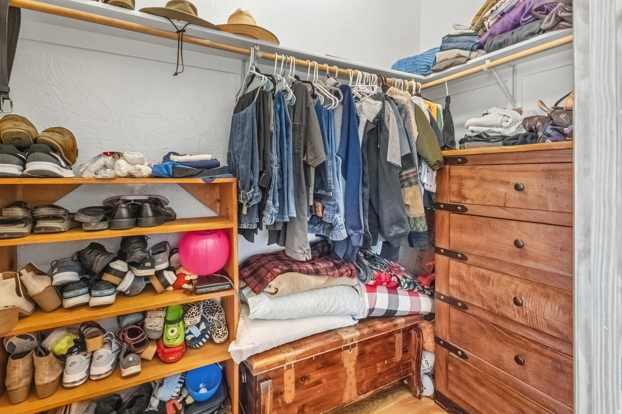 View of walk in closet