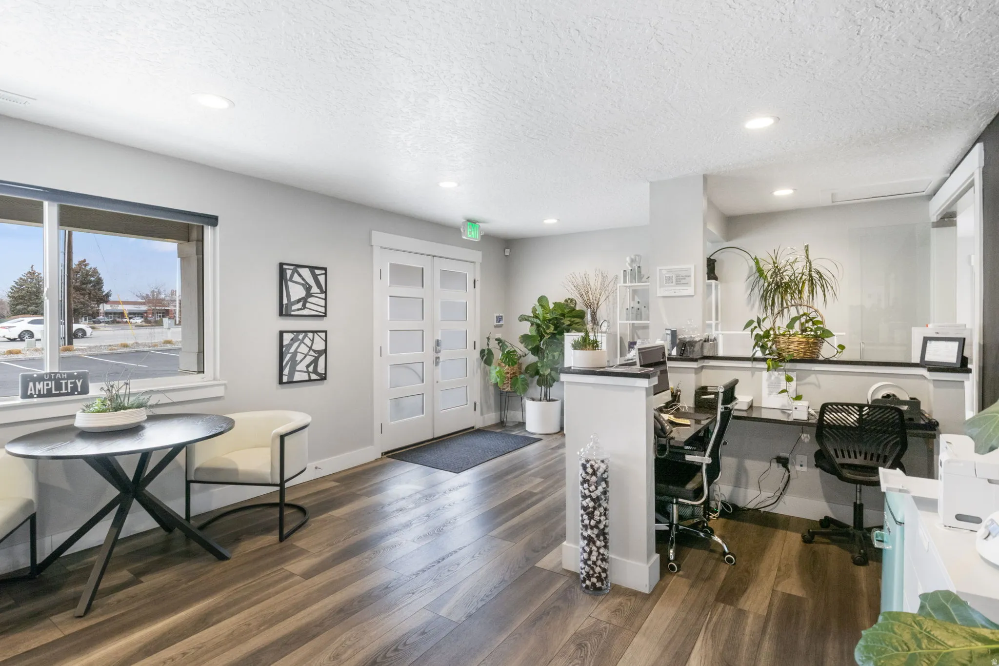 Home office featuring recessed lighting and a textured ceiling
