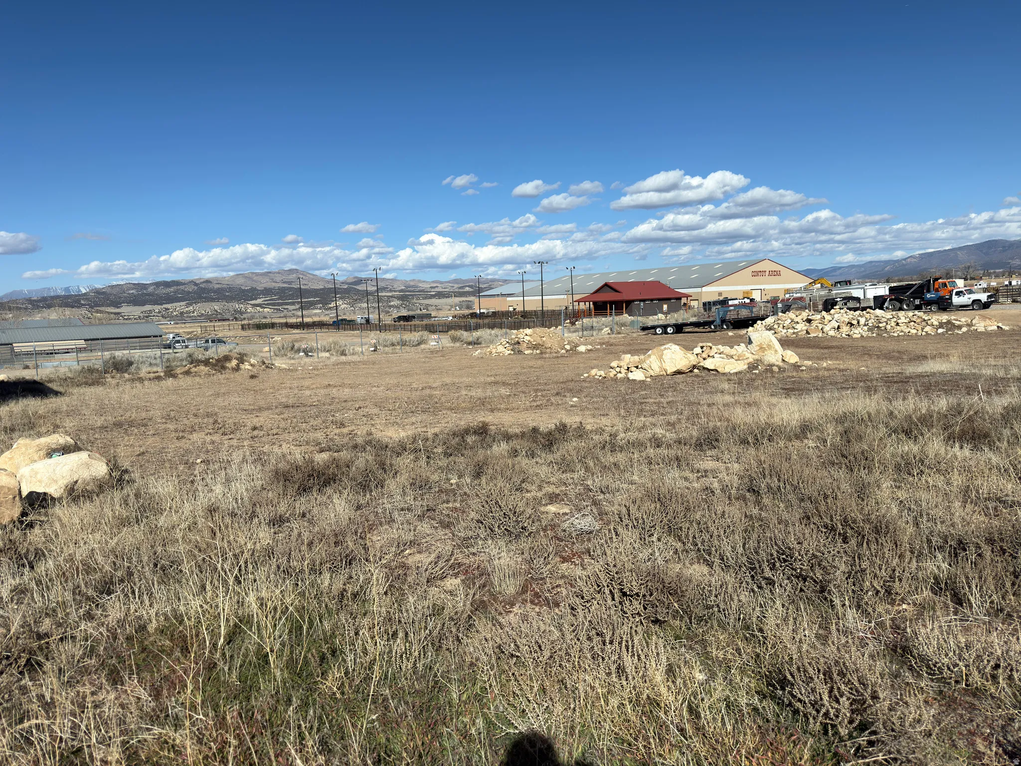View of yard with a mountain view