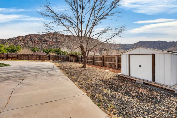780 N Hildale St, Hildale, Utah 84784