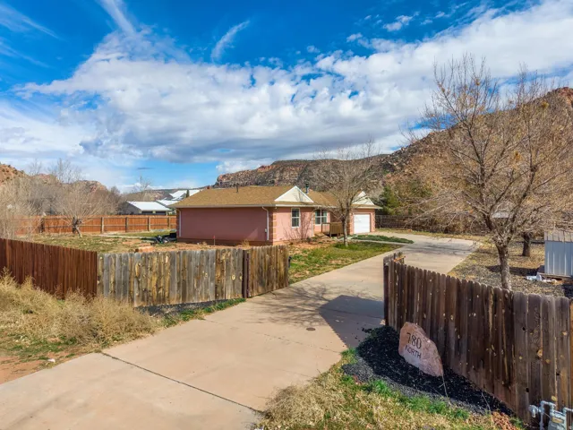 780 N Hildale St, Hildale, Utah 84784
