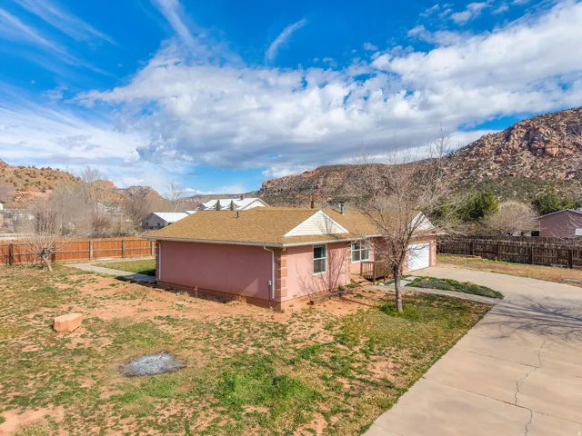 780 N Hildale St, Hildale, Utah 84784