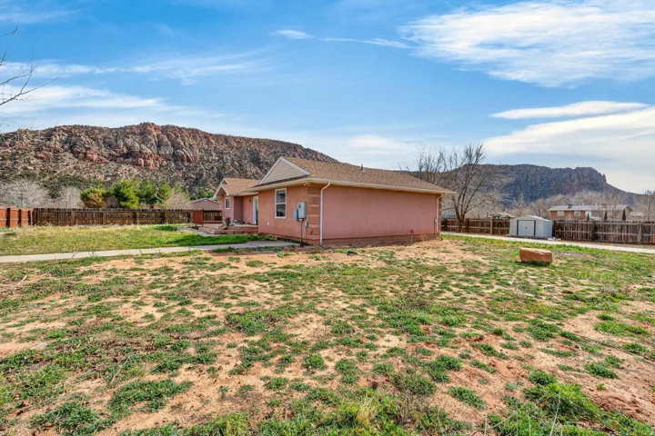 780 N Hildale St, Hildale, Utah 84784