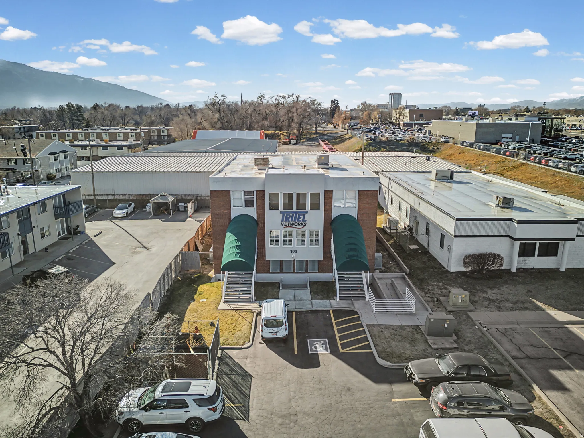 Bird's eye view of a mountainous background