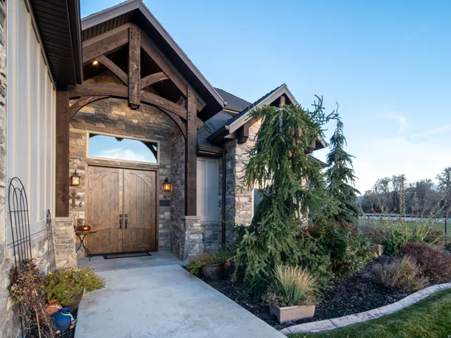 152 N 8750 E, Huntsville, Utah 84317