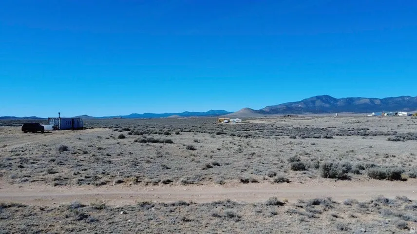 View of mountain background with a desert landscape