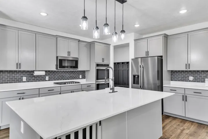 674 S Meade St, Mapleton, Utah 84664