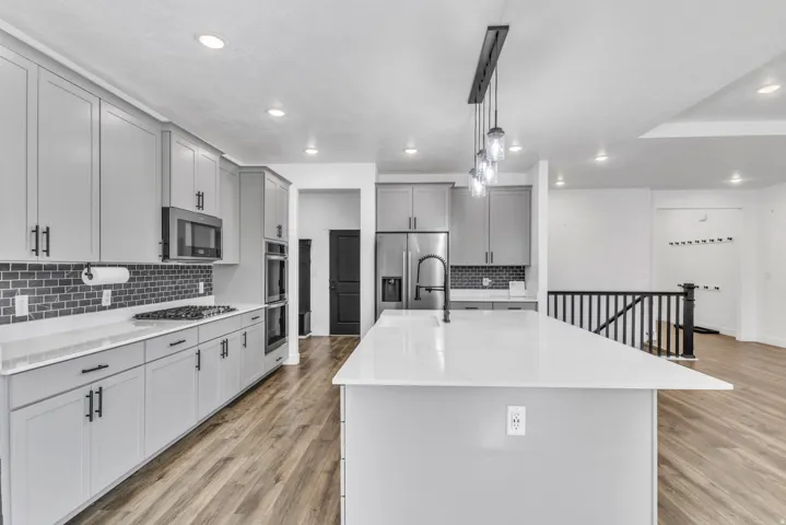 674 S Meade St, Mapleton, Utah 84664