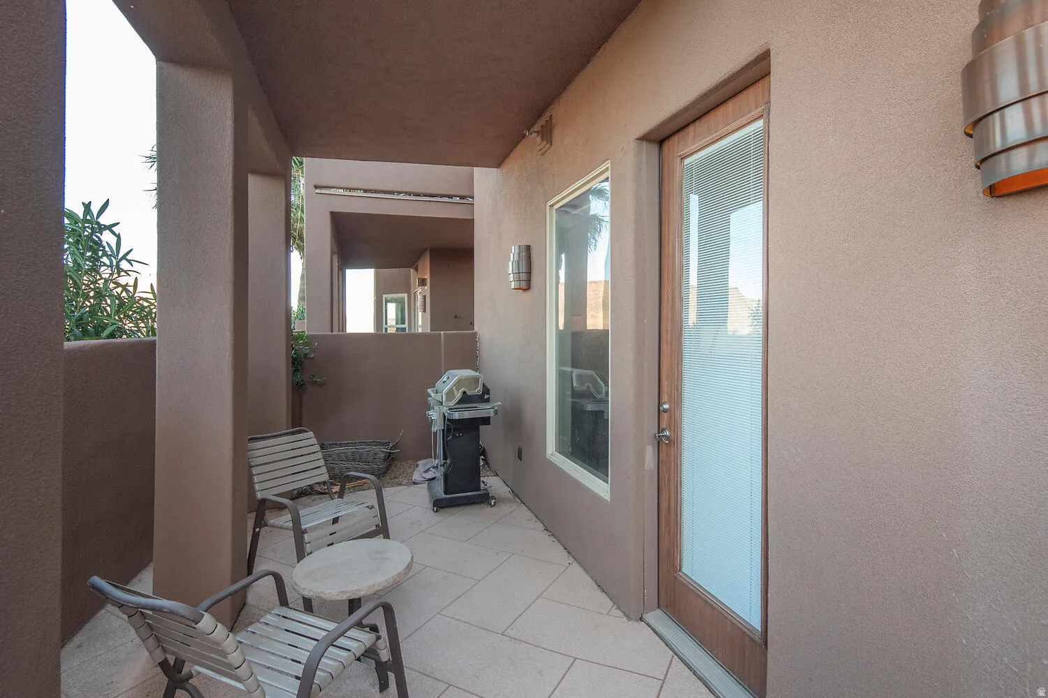 Balcony with grilling area
