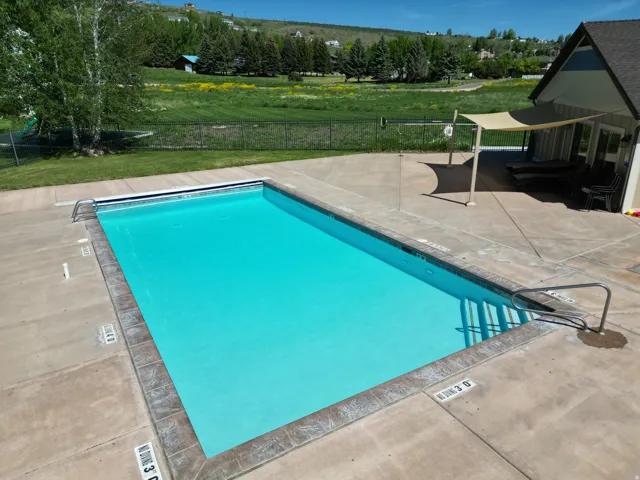 697 N Lochwood Dr, Garden City, Utah 84028