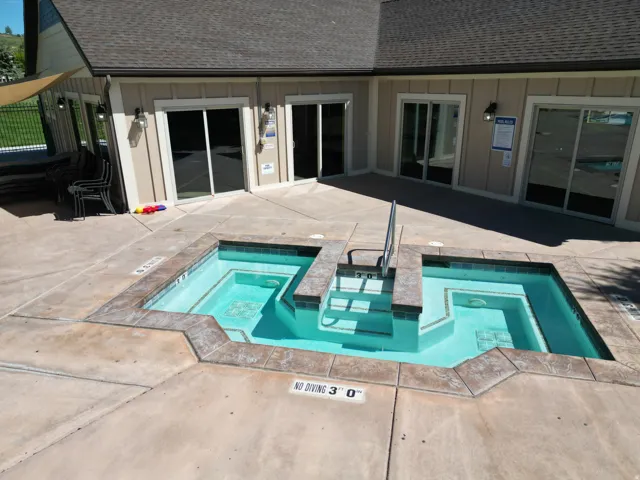 697 N Lochwood Dr, Garden City, Utah 84028