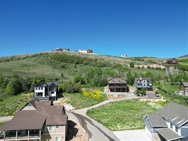 697 N Lochwood Dr, Garden City, Utah 84028