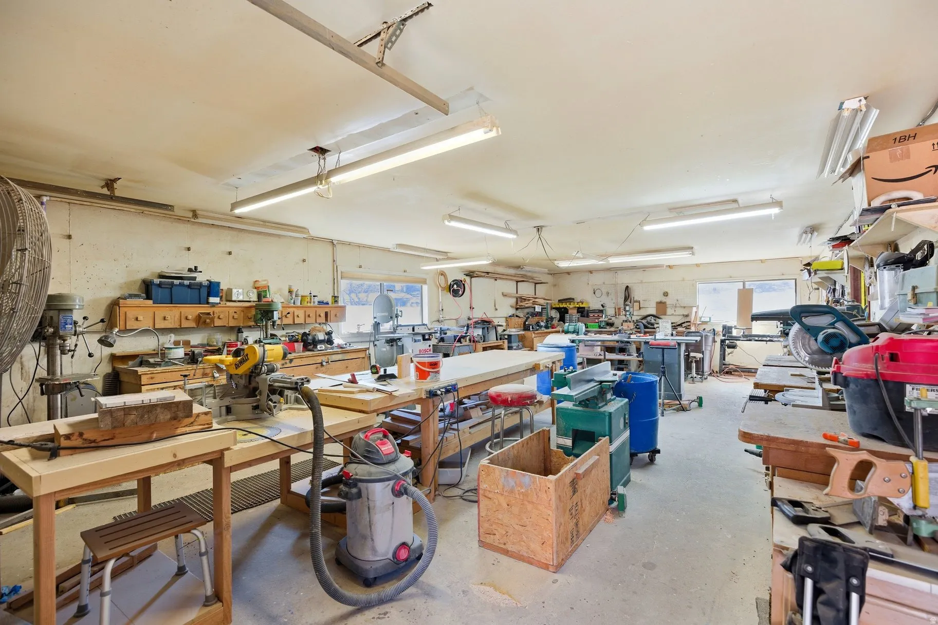 Garage with a workshop area