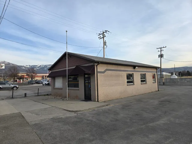 View of property featuring a mountain view