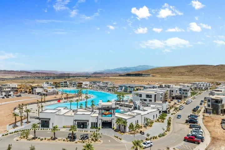 5599 S Carnelian Pkwy #207, St. George, Utah 84790