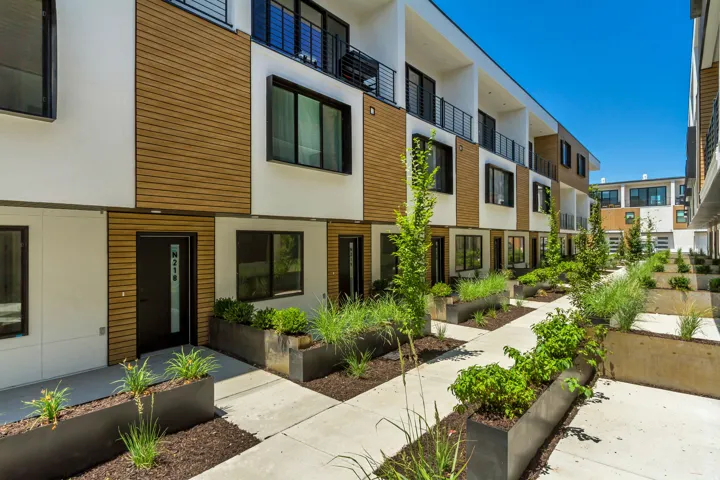 View of apartment building / complex