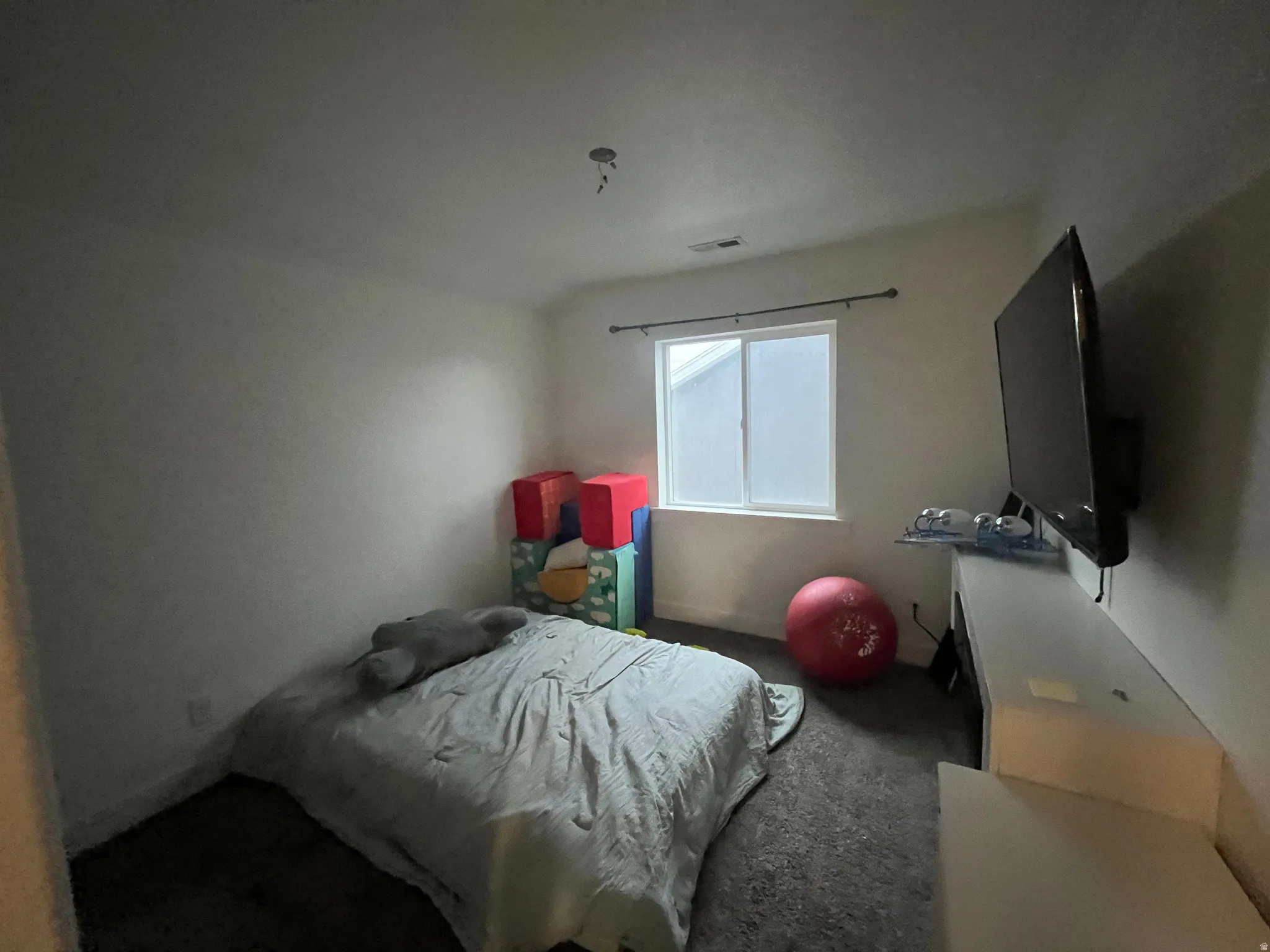 bedroom 3 on Upper level