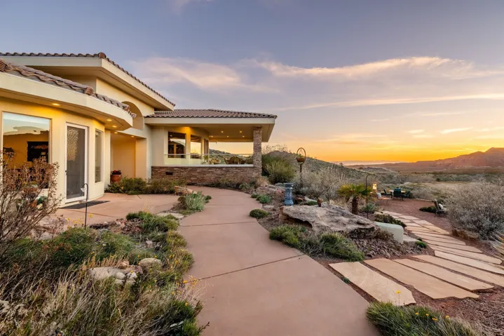 779 S Silver Rd, Leeds, Utah 84746