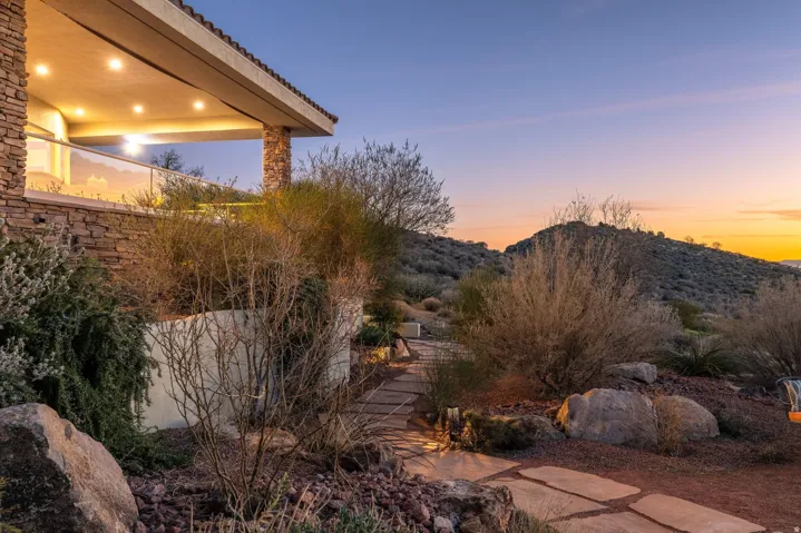 779 S Silver Rd, Leeds, Utah 84746
