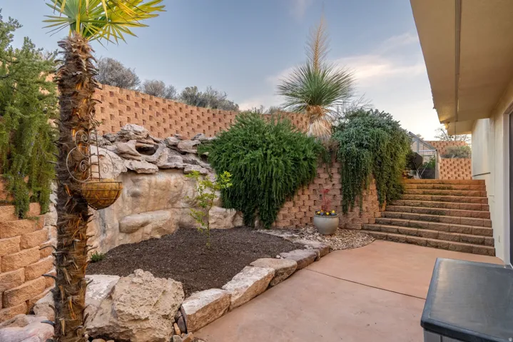 779 S Silver Rd, Leeds, Utah 84746
