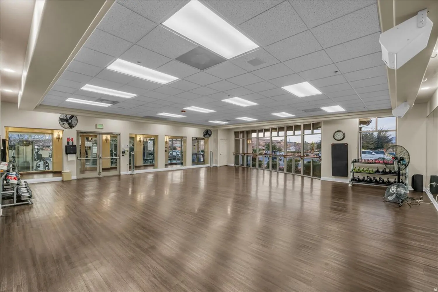 Gym with a drop ceiling