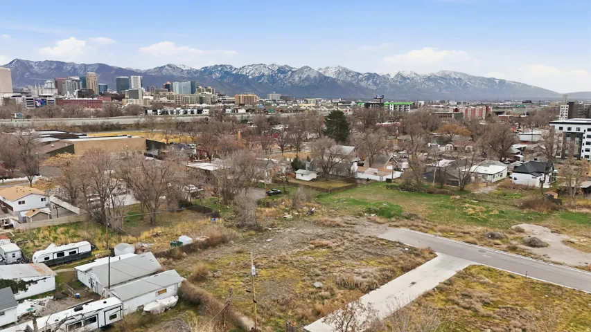 824 W Hoyt Pl, Salt Lake City, Utah 84116