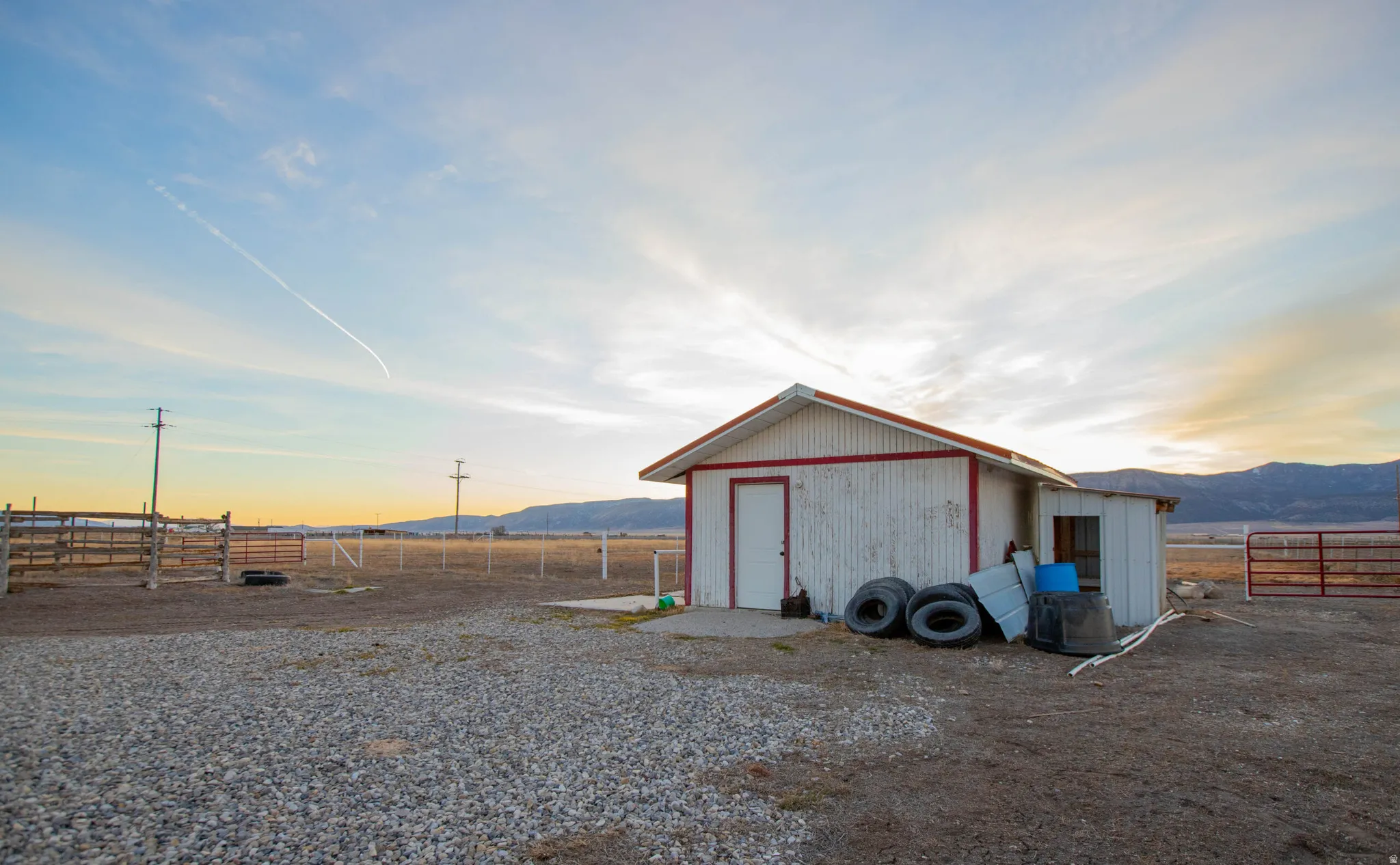 View of outdoor structure with a mountain view