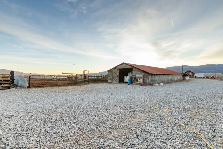 View of pole building featuring a mountain view