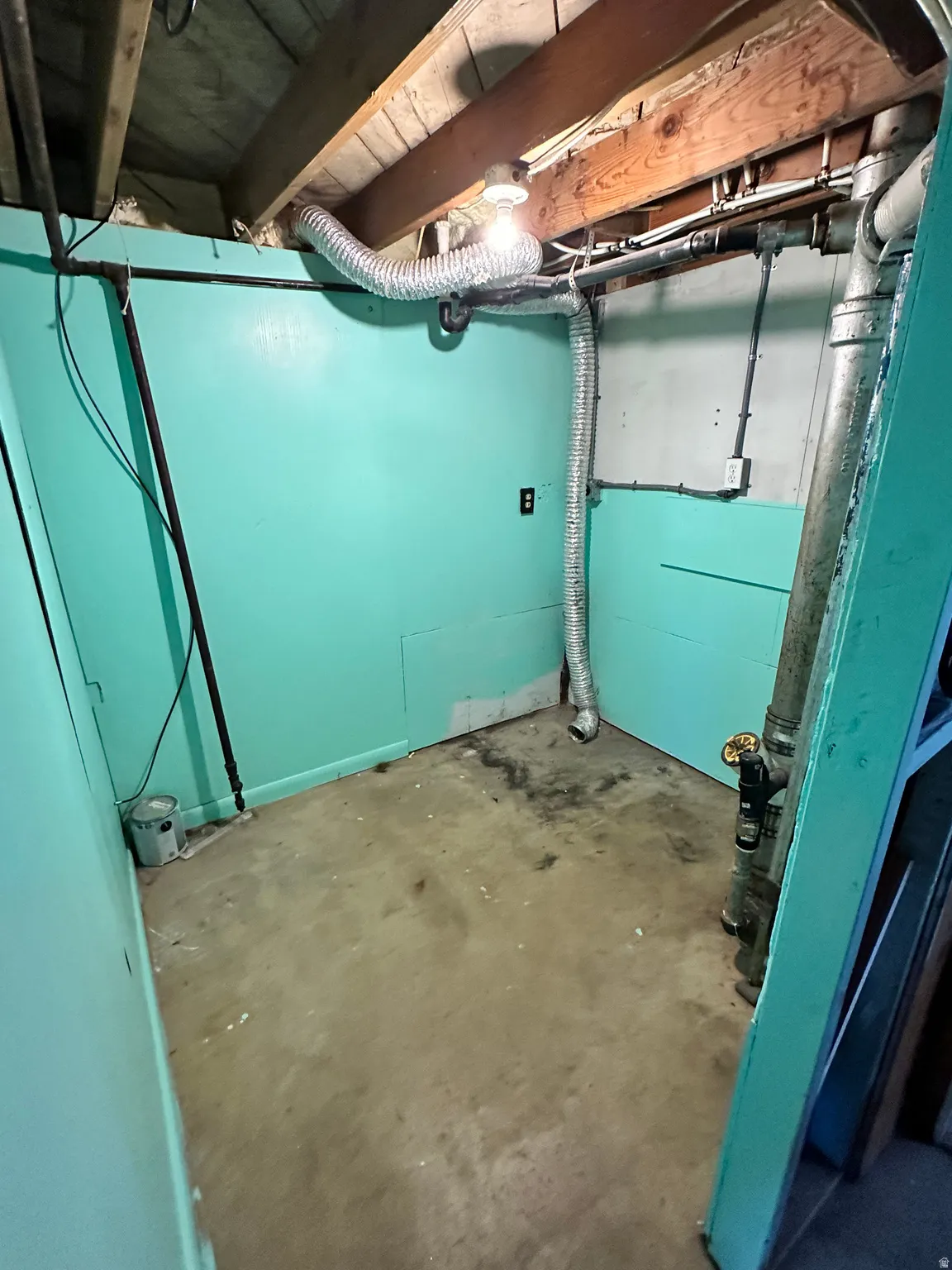 View of unfinished below grade area