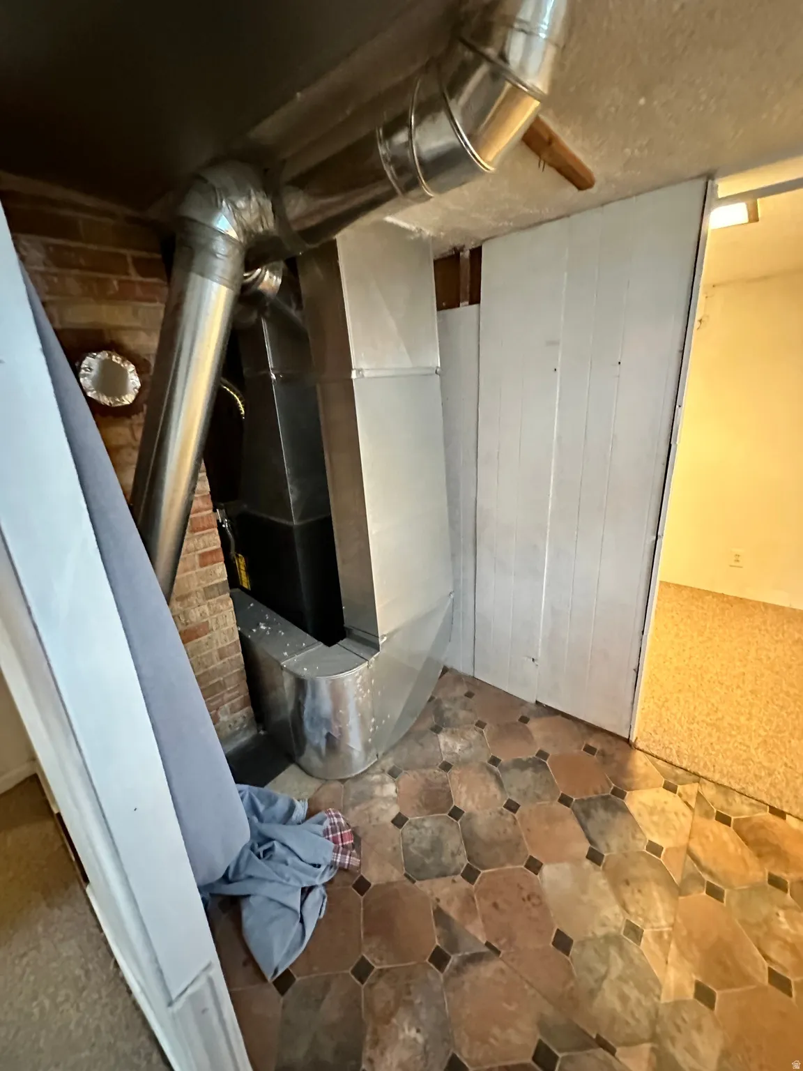 Interior space with heating unit