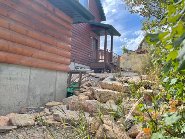 View of side of home