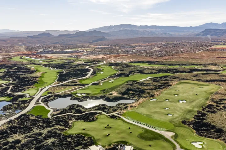 1550 E Black Desert Dr #83127, Ivins, Utah 84738