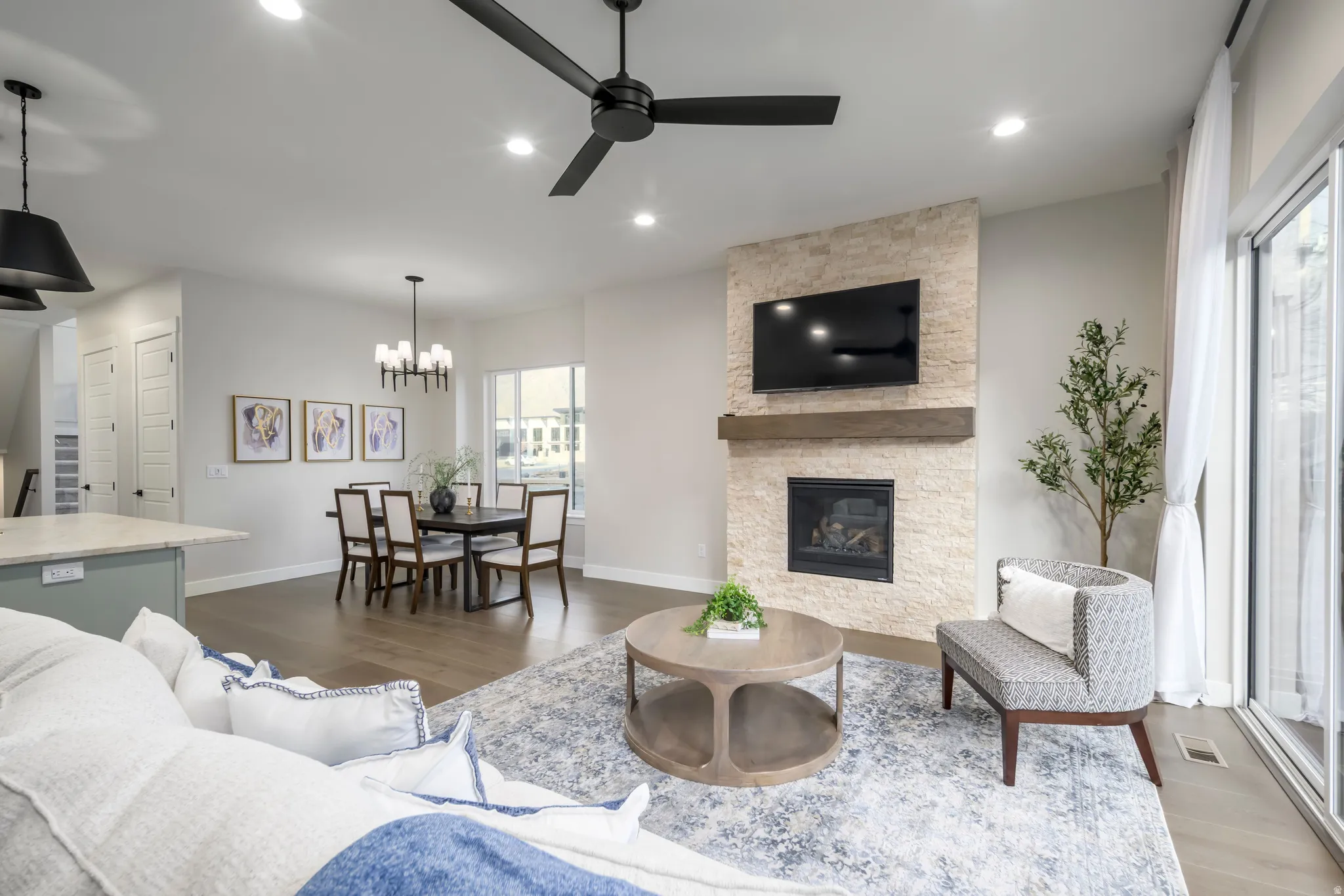 Open floor plan perfect for family gatherings